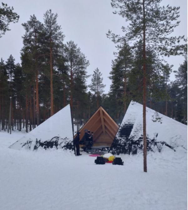 Barbecue and sledding in Köykkyri (Kempele)